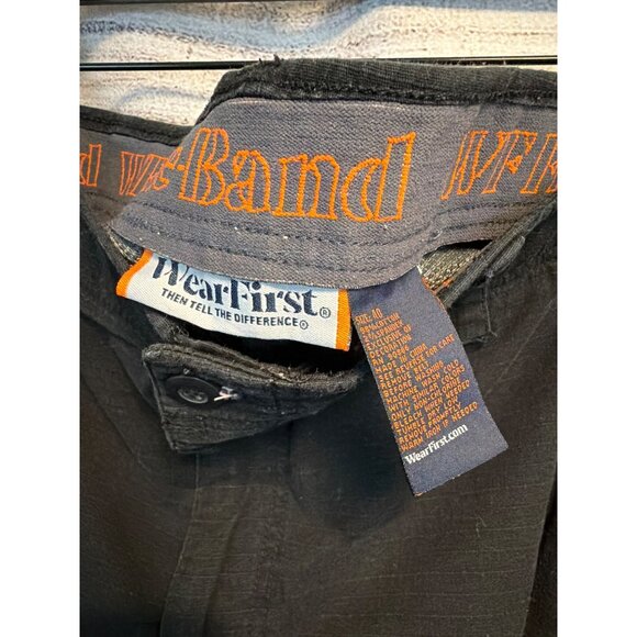 Wearfirst Mens Black Cargo Shorts Size 40 - Picture 2 of 3